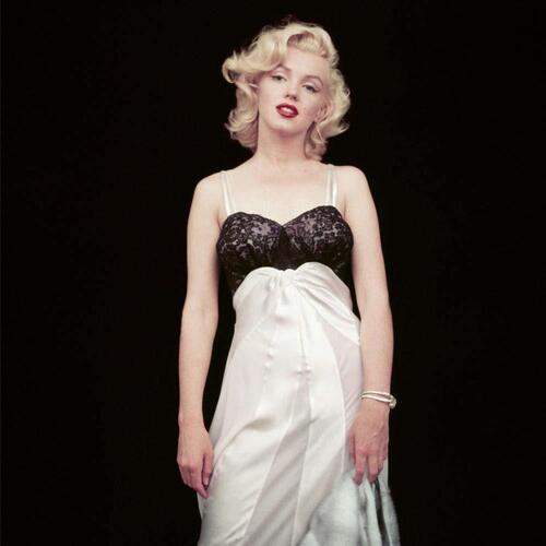 Joshua Greene. The Essential Marilyn Monroe