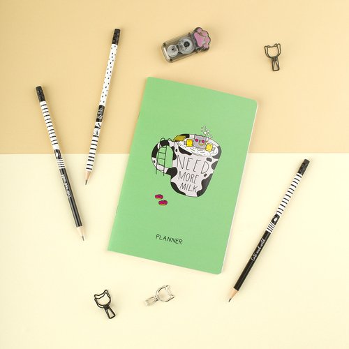 Планер недатированный Meshu Milk pool 32л 135х210 мм на скобе матовая ламинация выборочный лак 110₽