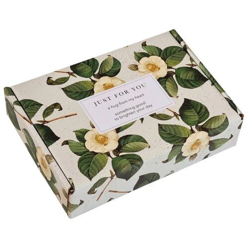 Коробка подарочная Be Smart картон с ламинацией 160х220х50 мм Коллекция Flora камелия 350₽