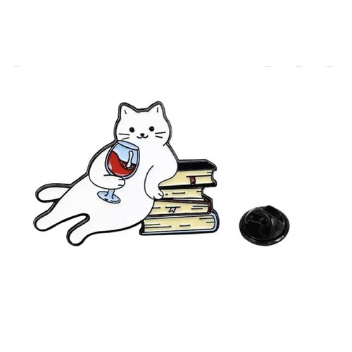 Значок эмалированный Книги, кот, винишко